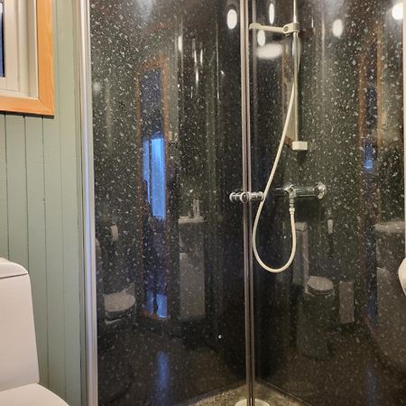 Koselig Studioleilighet I Svolvaer - Lofoten Ved Svolvaergeita, Djevelporten المظهر الخارجي الصورة