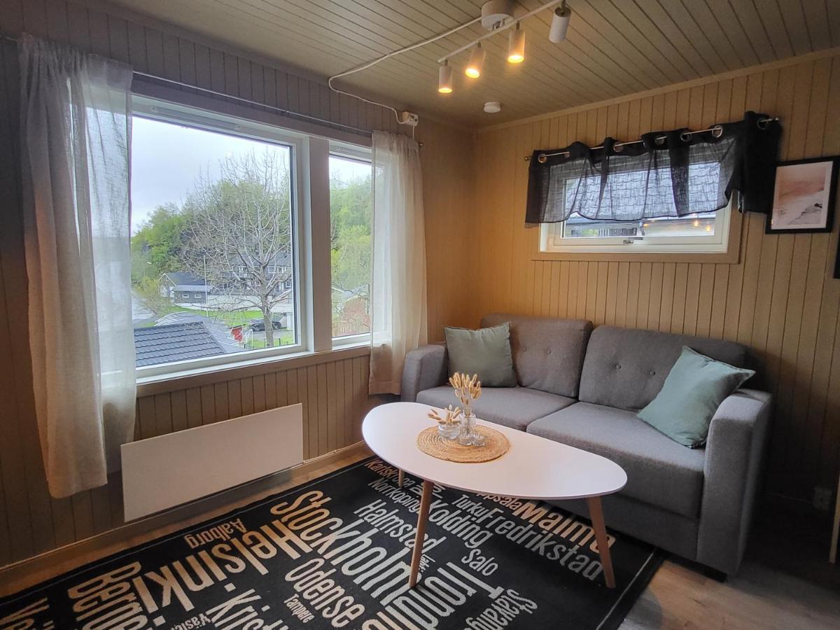 Koselig Studioleilighet I Svolvaer - Lofoten Ved Svolvaergeita, Djevelporten المظهر الخارجي الصورة